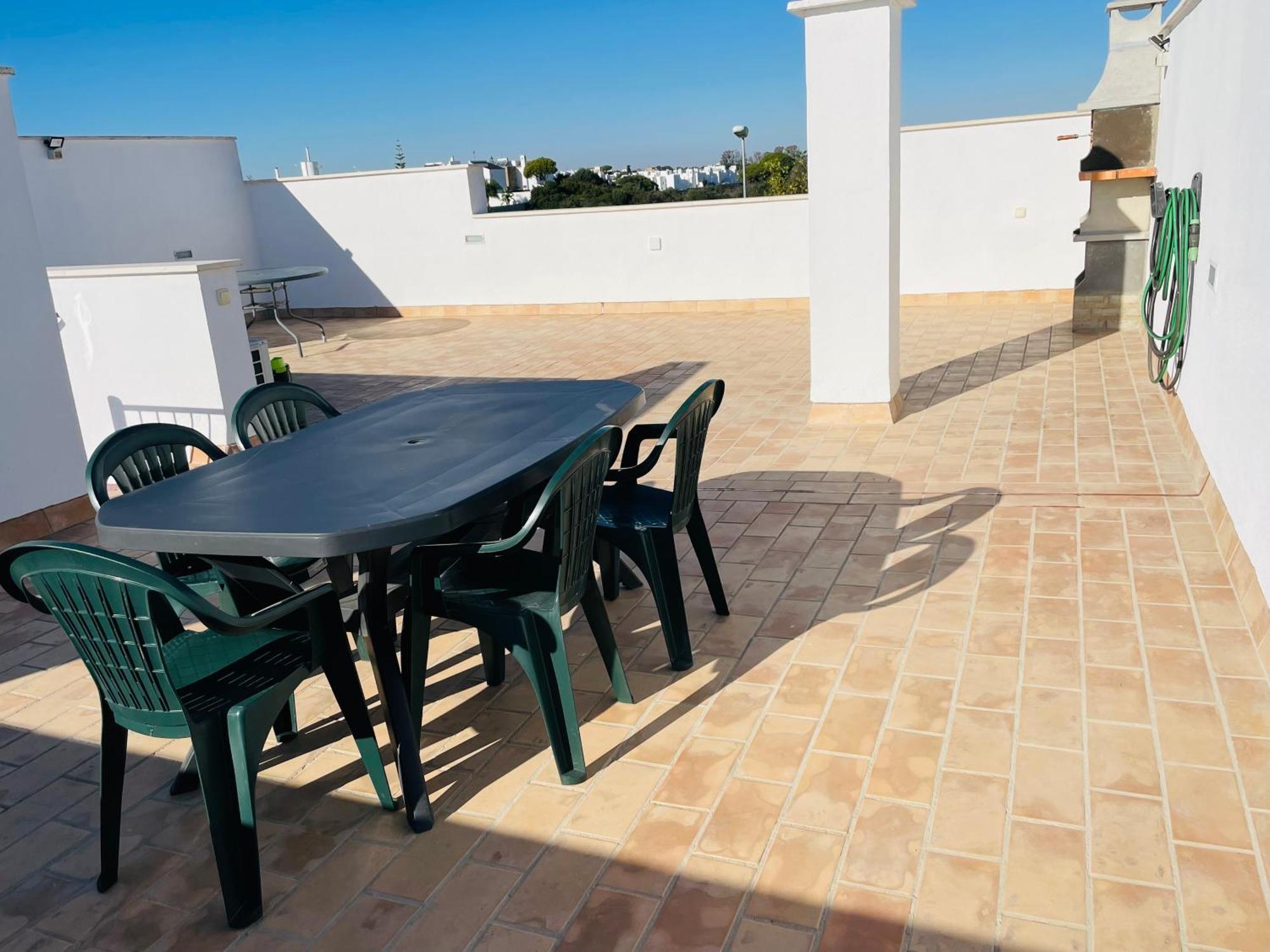 Atico Premium Conil Con 2 Terrazas, Parking, Piscina, Aire Ac Y Wifi -Solo Familias Y Parejas- Leilighet Conil De La Frontera Eksteriør bilde
